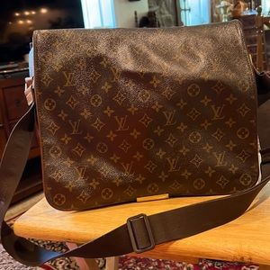 Louis Vuitton Large Messenger Bag Valmy MM
